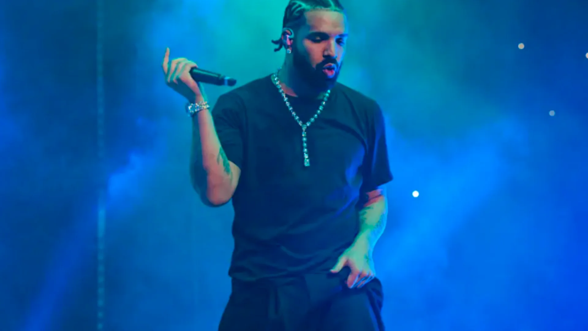 Drake Reportedly Addresses Rumors Surrounding Leaked Video.webp
